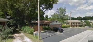 featured image of 415 E Drake Ave