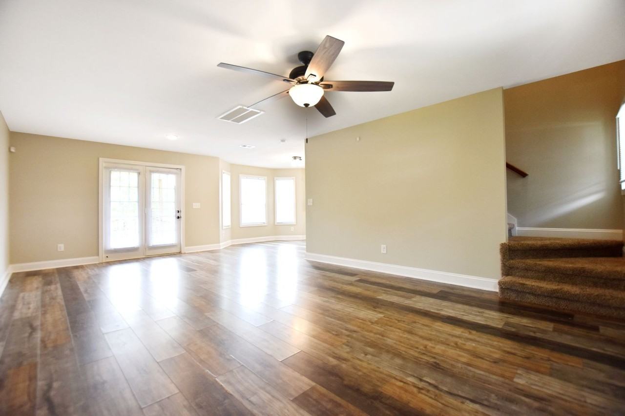 493 Woodtrace Dr - Photo 2 of 17