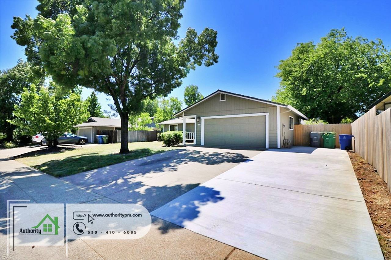 1744 Kildare Dr - Photo 2 of 21