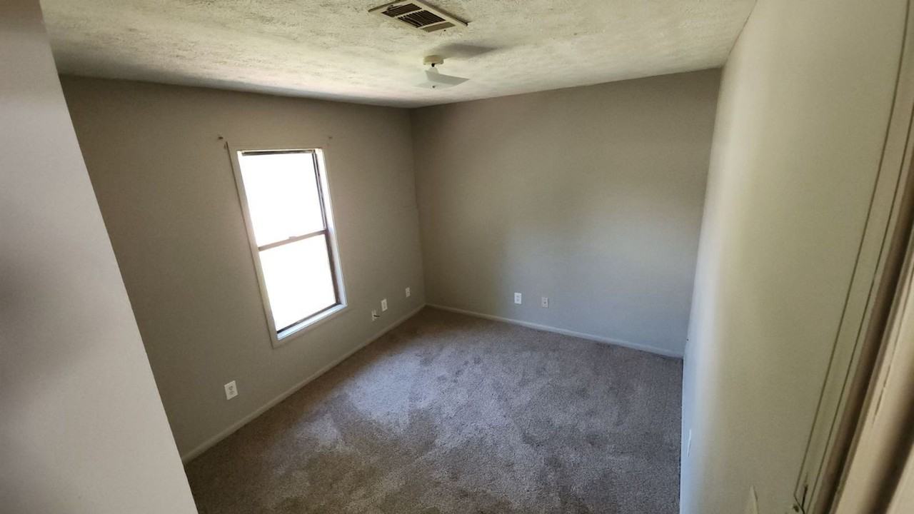 108 Smith Dr #5 - Photo 6 of 6