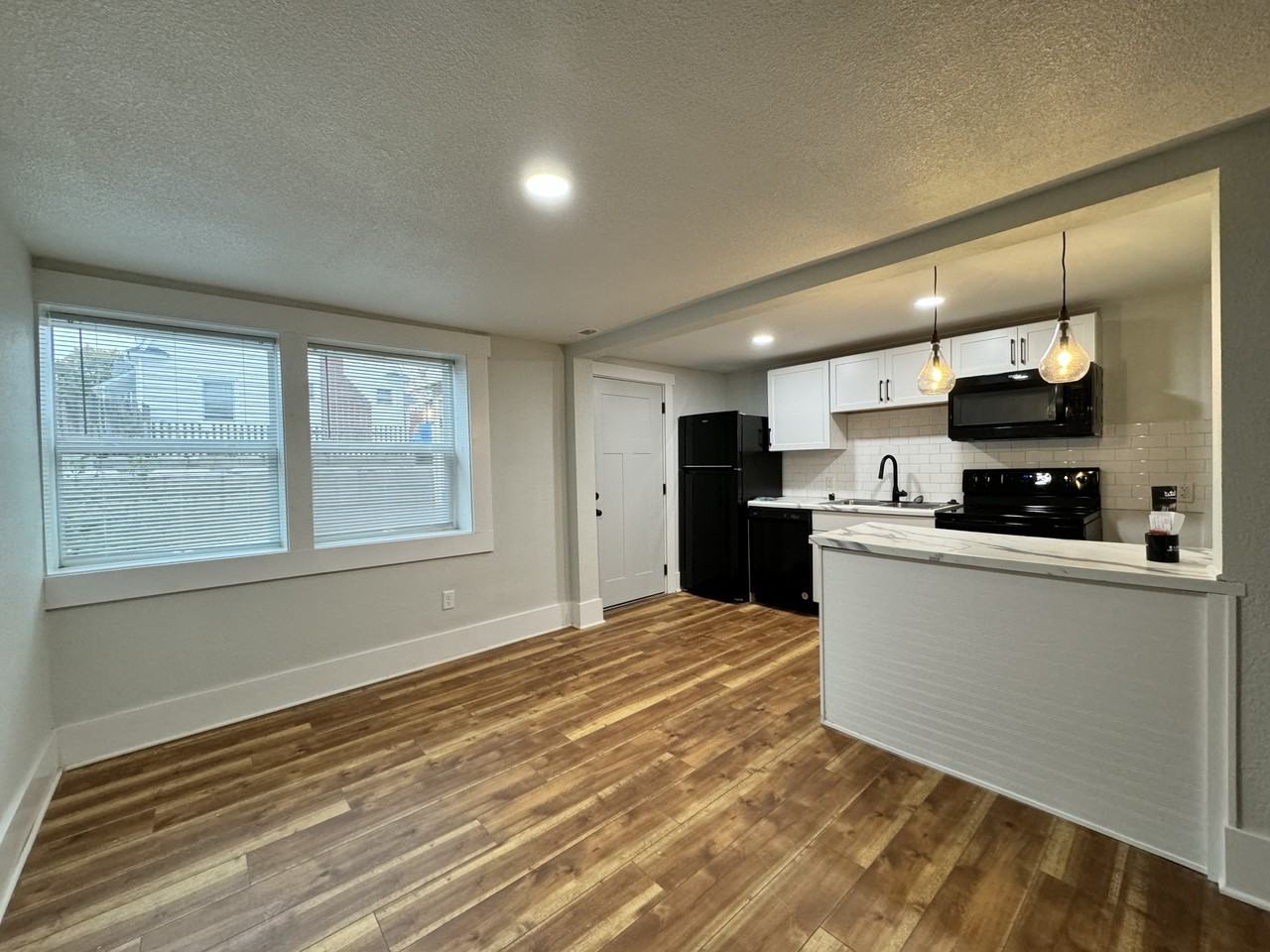 4801 University Ave - Photo 6 of 16