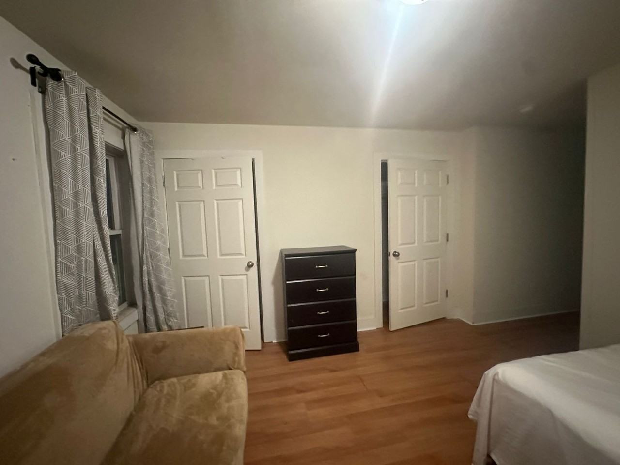 4306 Wallace St - Photo 2 of 6