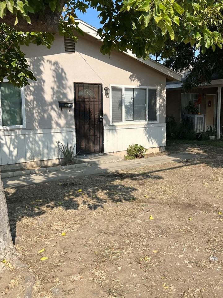 310 W Sweet Ave - Photo 3 of 13