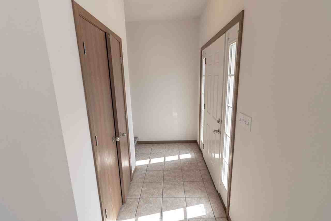 1641 Citadel Dr - Photo 3 of 32