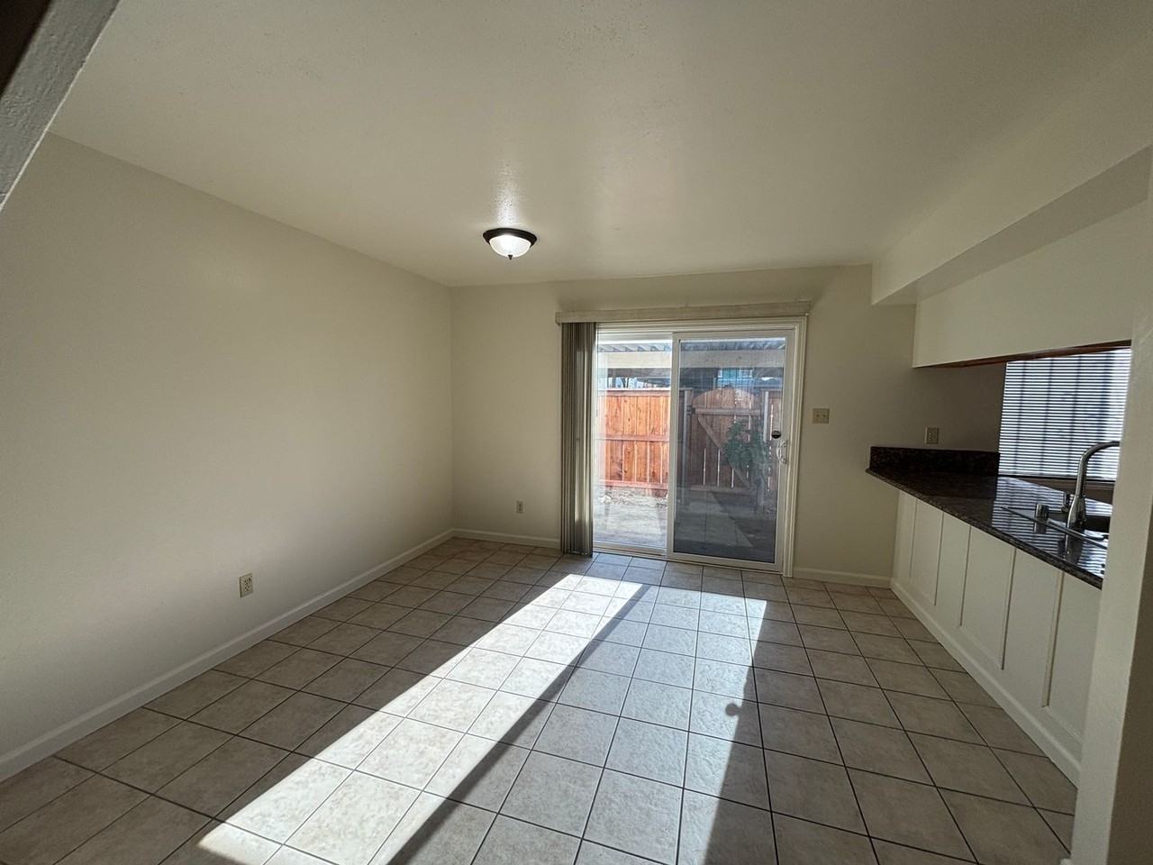4196 Savannah Ln - Photo 5 of 24