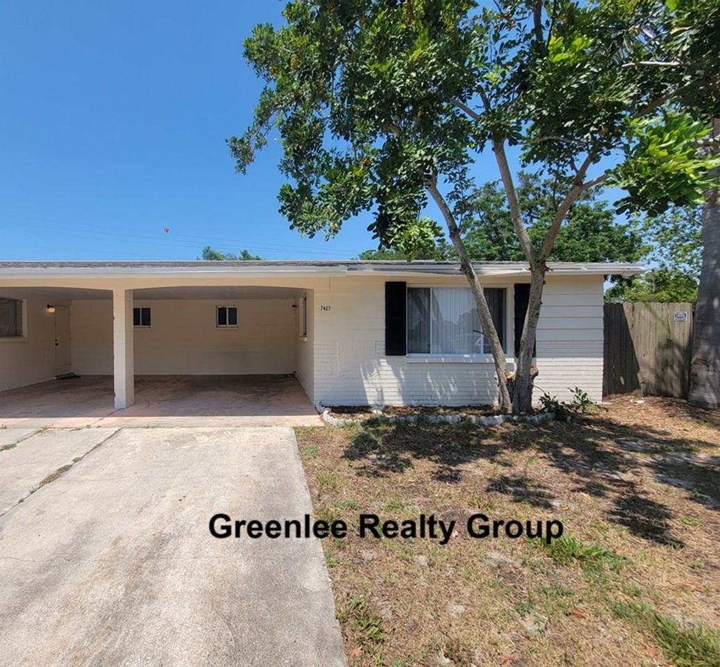 7427 Sea Grape Ave - Photo 2 of 17