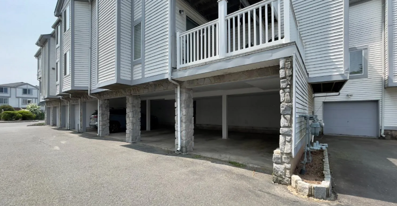 1905 1905 Amanda Ct  - 1905 Amanda Ct - #1 - Photo 3 of 18