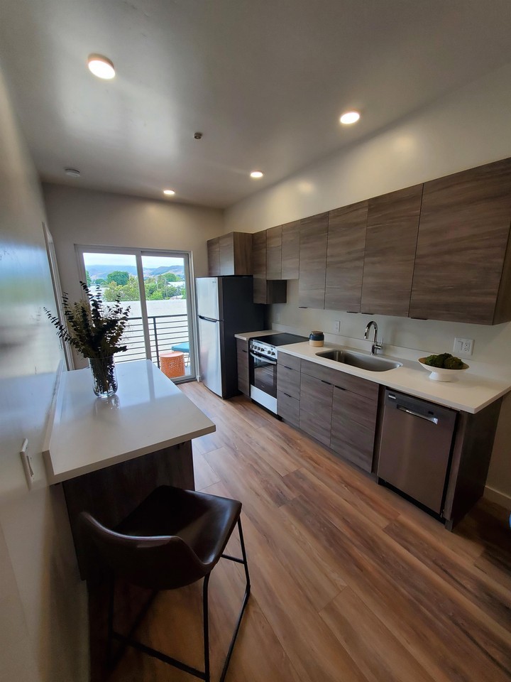 207 Higuera Street - Photo 3 of 6