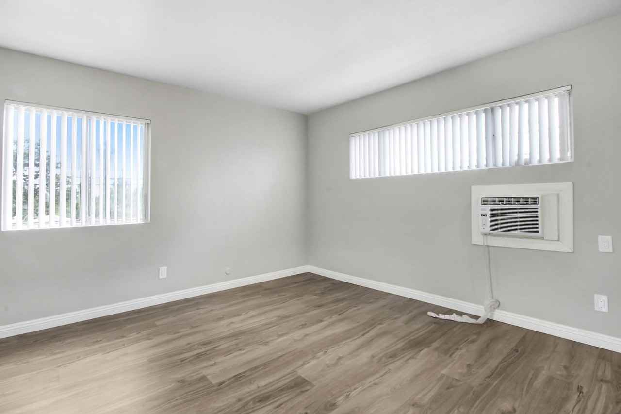 Potomac Apartments - Photo 7 of 21