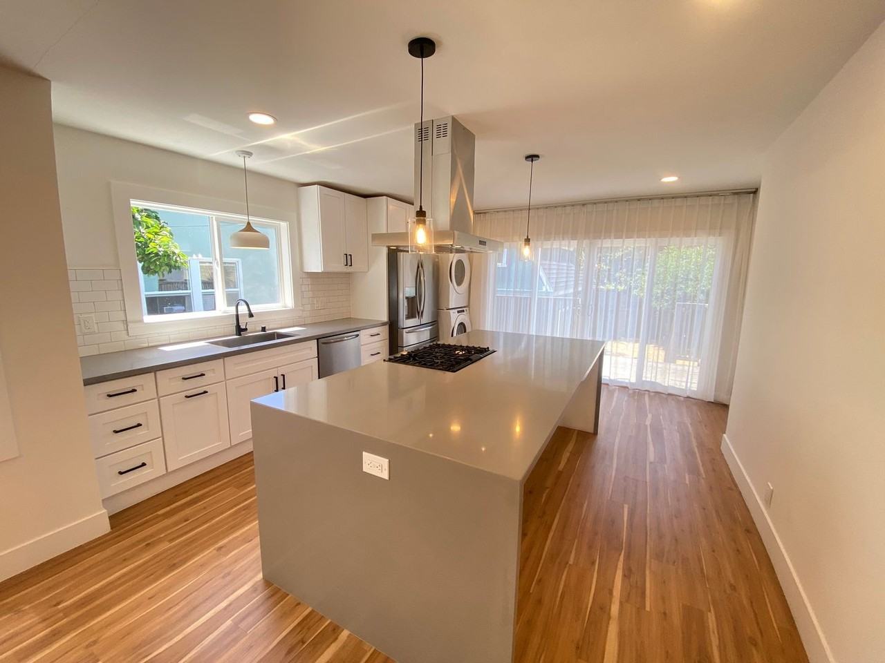 1206 Evelyn Ave - Photo 2 of 13