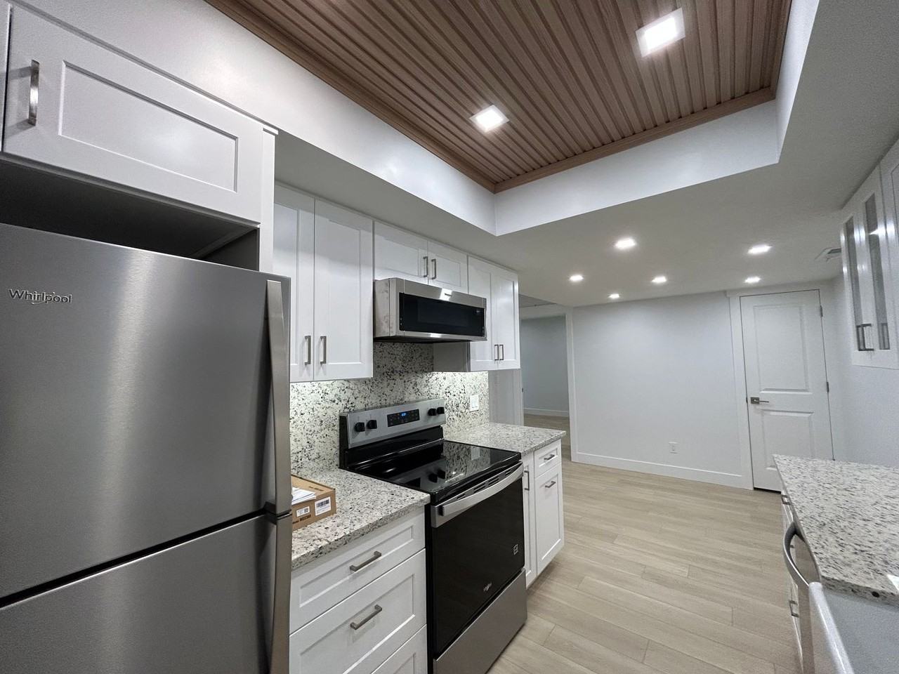 1484 E Foxboro Dr #1 - Photo 7 of 18