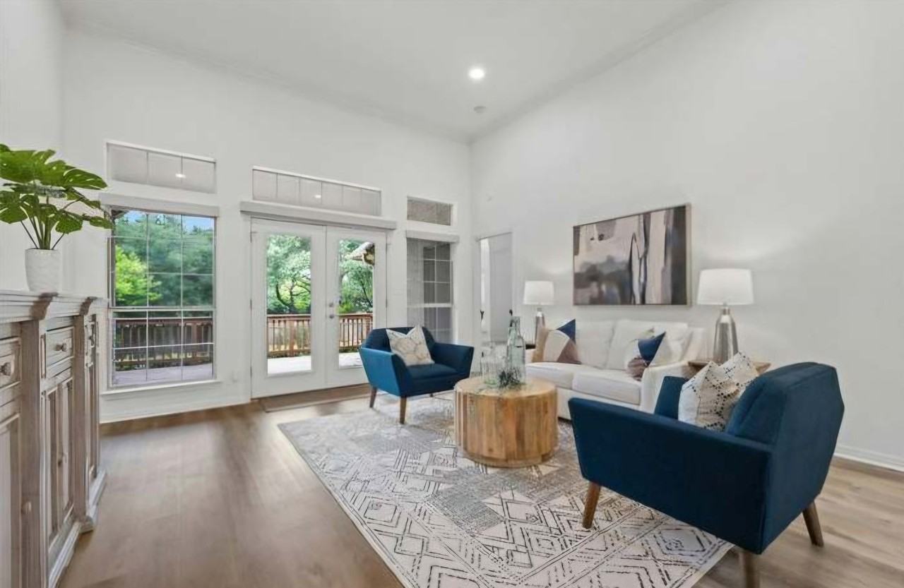 2913 Victoria Cv - Photo 3 of 33