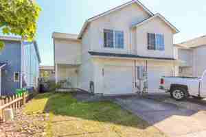 featured image of 12530 Se Taggart St