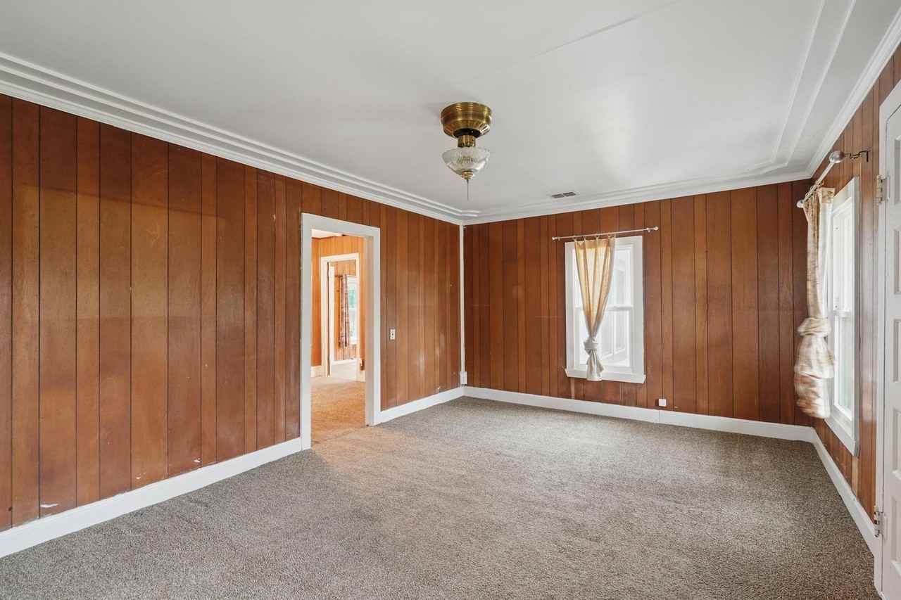 1102 S 15th St - Photo 5 of 29