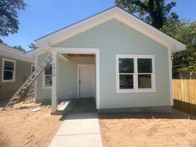 1910 Oak St - Photo 1 of 1