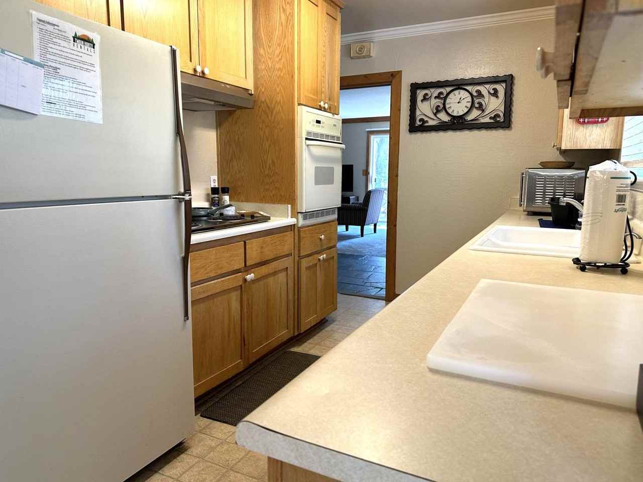 23005 Hawk Ln - Photo 3 of 18