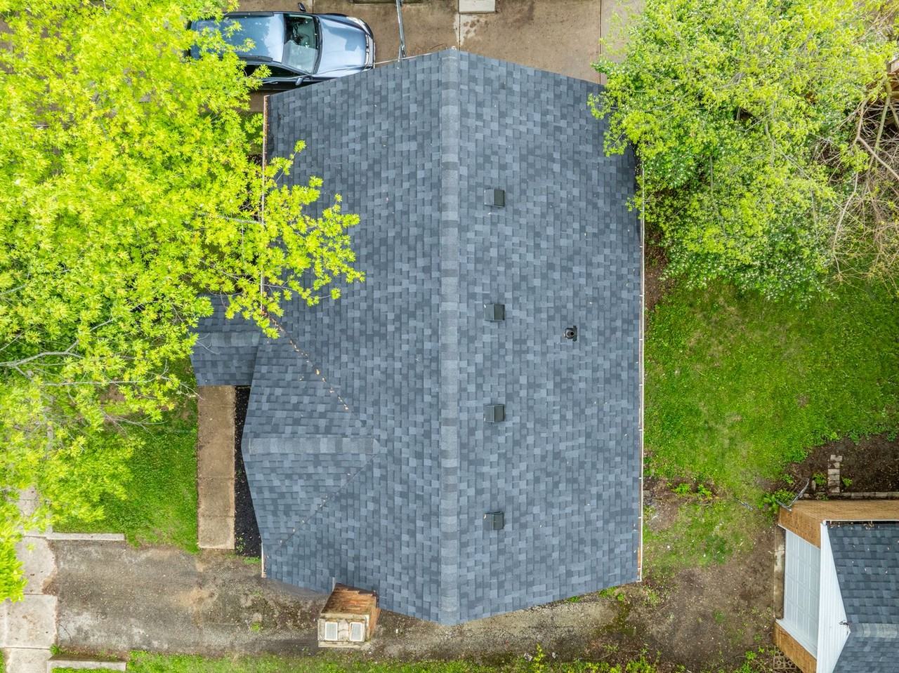 922 Wilmington Ave - Photo 6 of 33