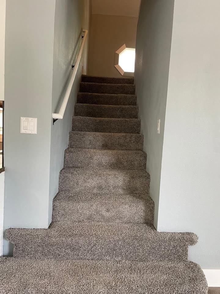 707 Gray St - Photo 6 of 11