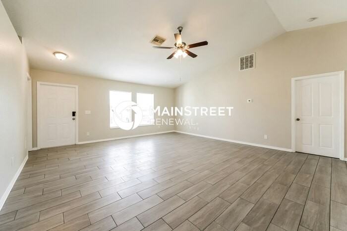 2712 53rd St W - Photo 3 of 16