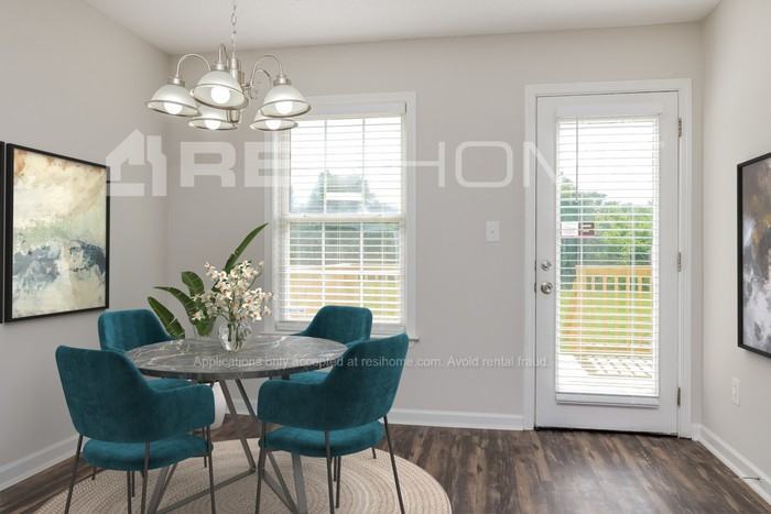 2012 Summer Ln - Photo 3 of 15