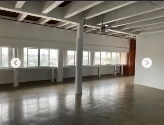 1725 W 6th St #502 - Photo 4 of 9