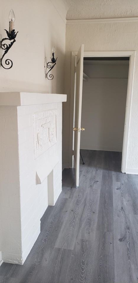 3418 E 7th St #6 - Photo 2 of 16