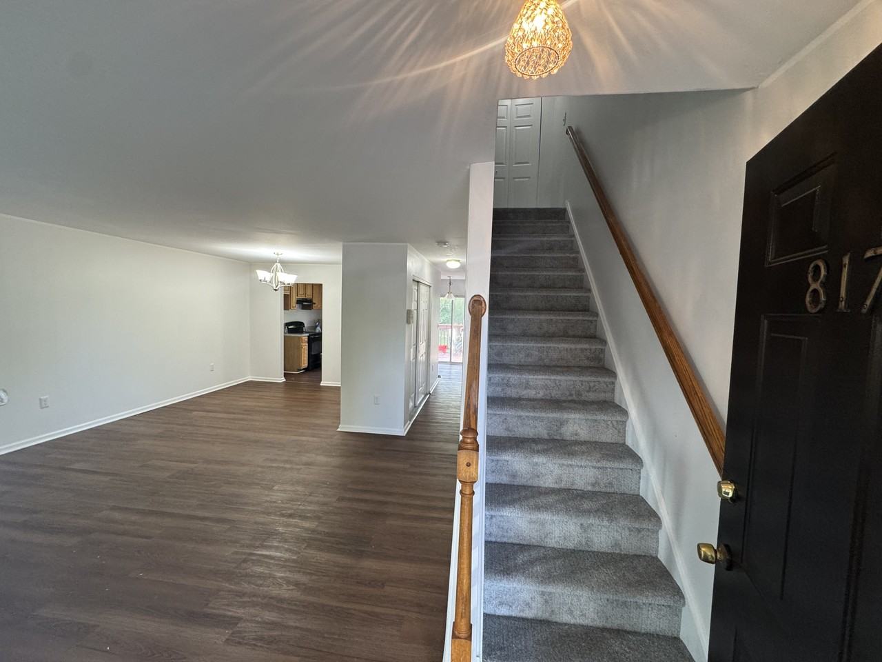 817 Cove Ct #NA - Photo 2 of 11