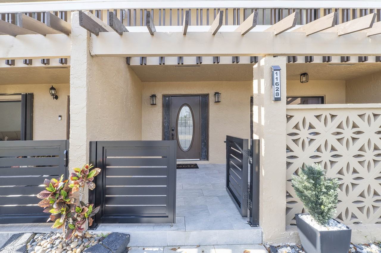 11628 Nw 30th St #1W - Photo 3 of 32