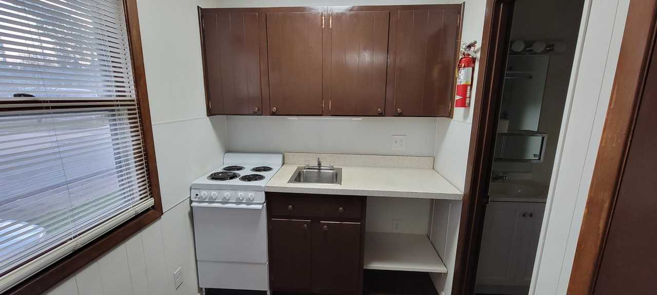 505 N Smith Rd #6 - Photo 3 of 9