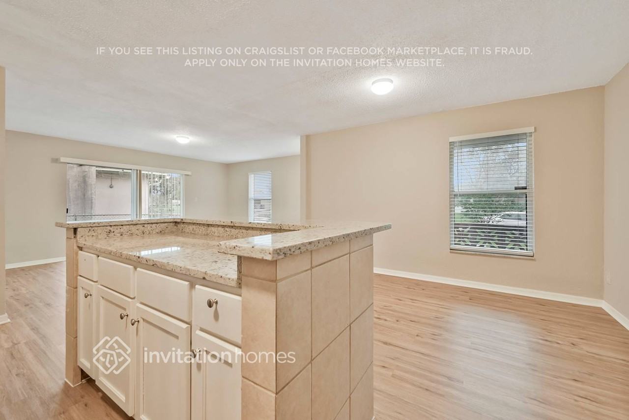 2748 Ravenall Ave - Photo 5 of 24