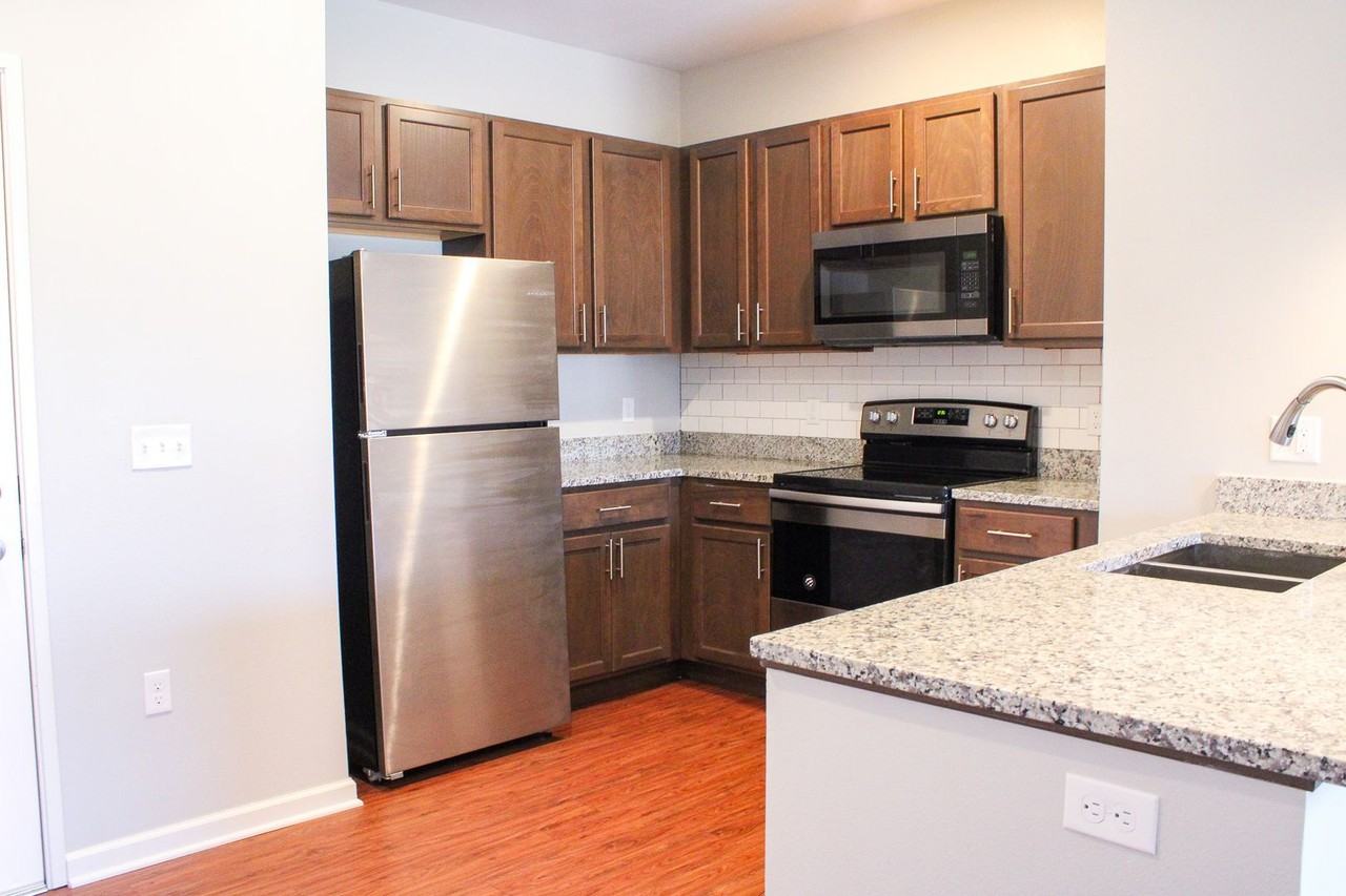 3241 Redhawk - Photo 2 of 50