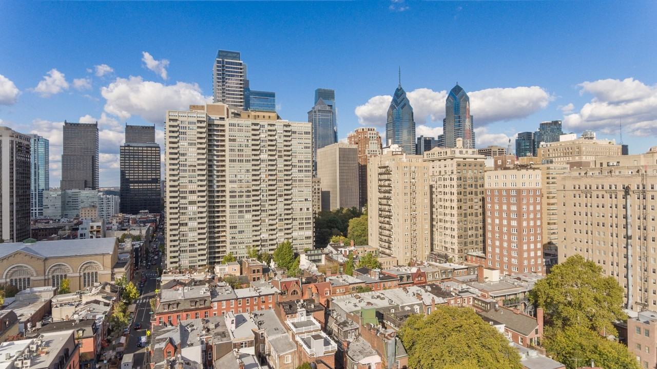 1924 Spruce Street - Photo 6 of 27