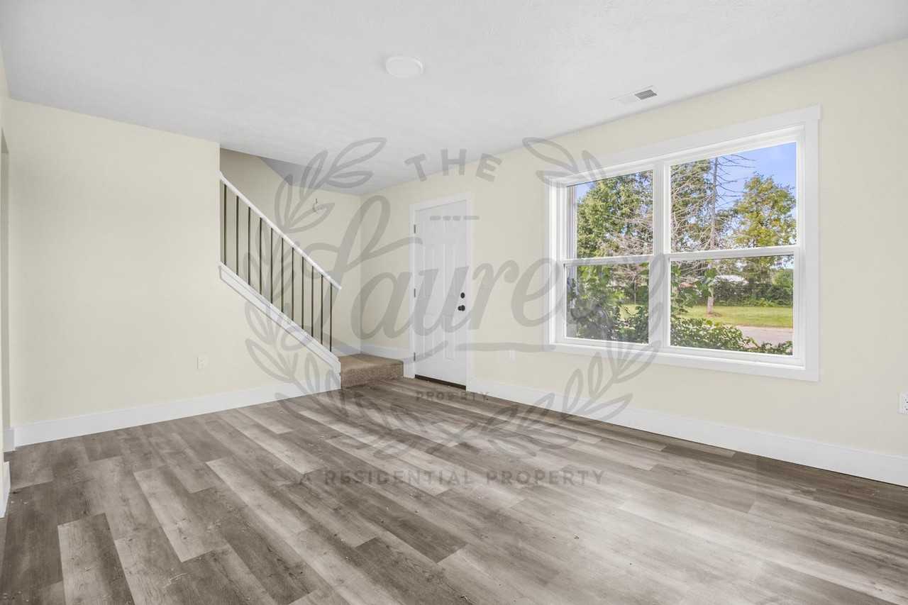 The Laurel - Photo 3 of 12