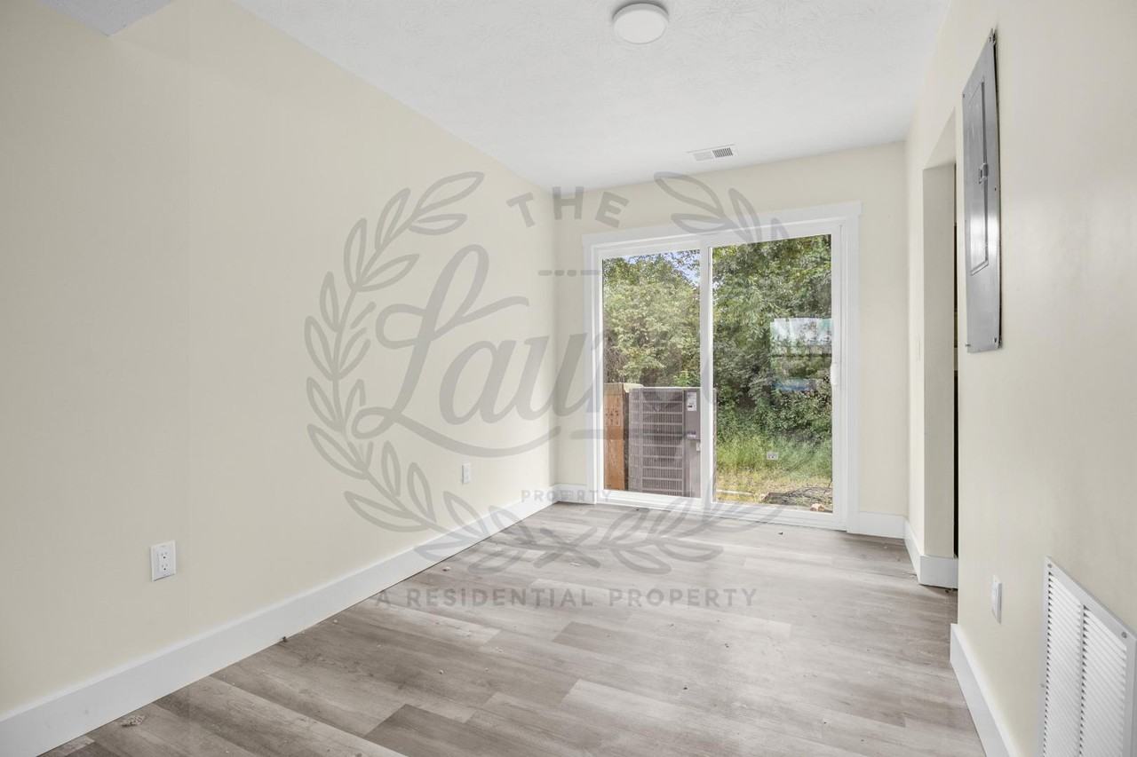 The Laurel - Photo 5 of 12