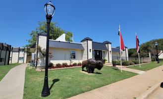 featured image of 11107 E Brady St