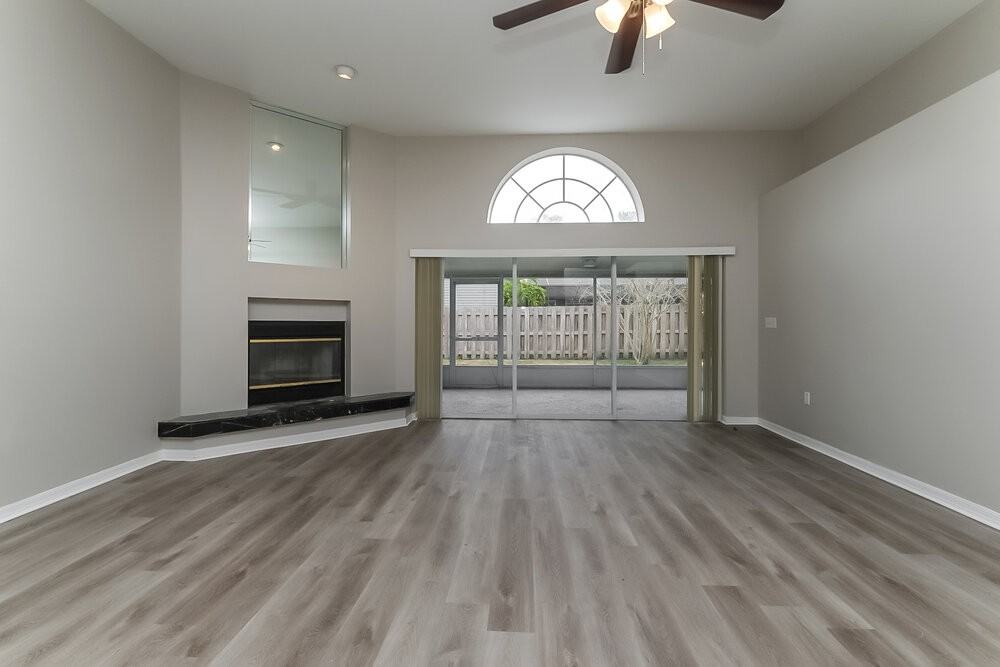 2002 Alafia Oaks Dr - Photo 3 of 16