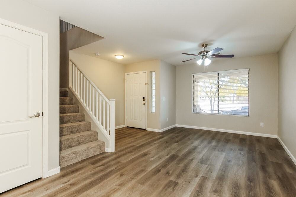 2348 W White Feather Ln - Photo 4 of 17