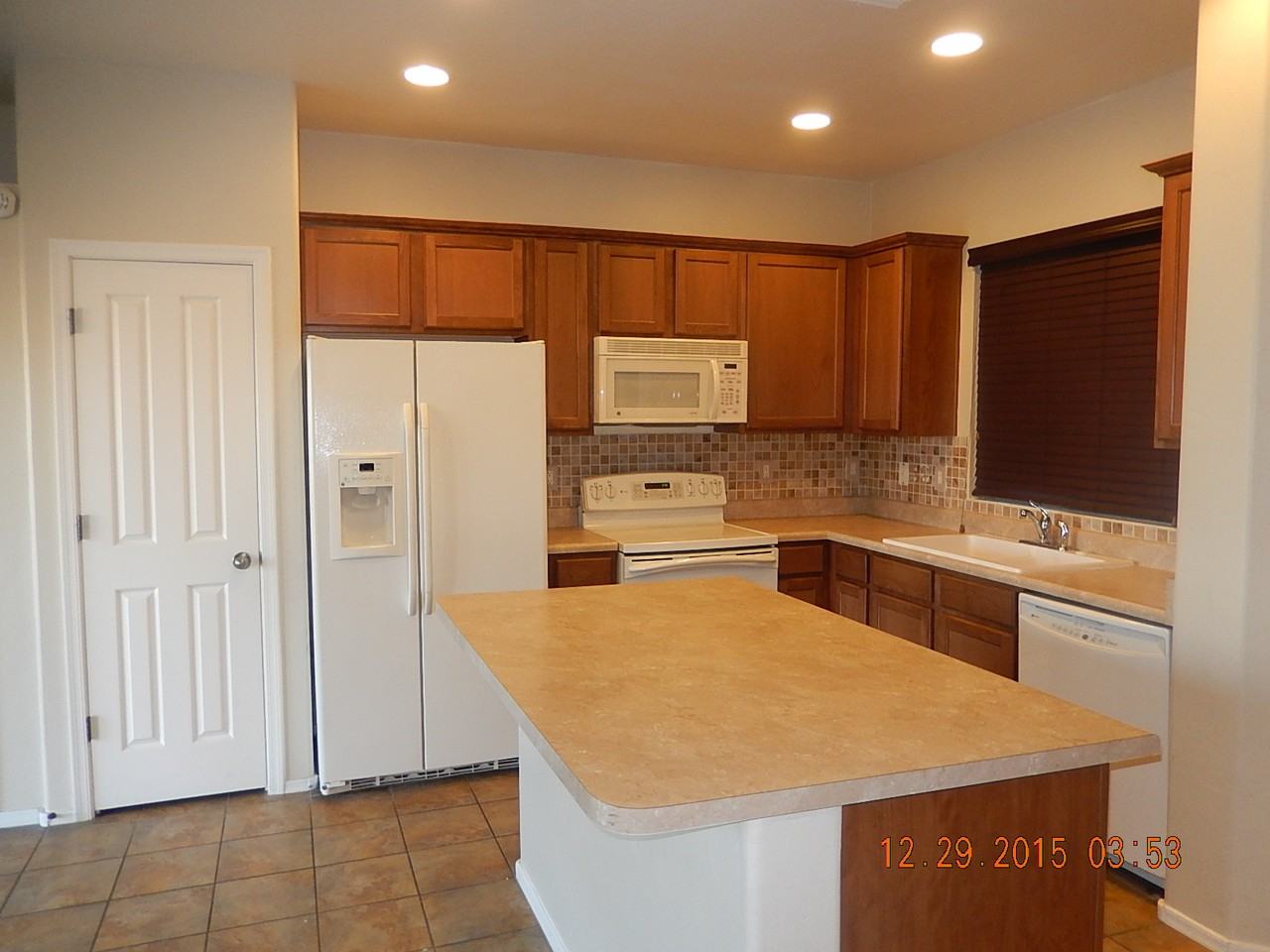 784 N Highlands Grove Ln - Photo 2 of 23