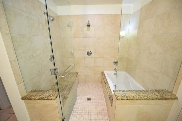 2950 McKinney Avenue #3515 - Photo 7 of 12
