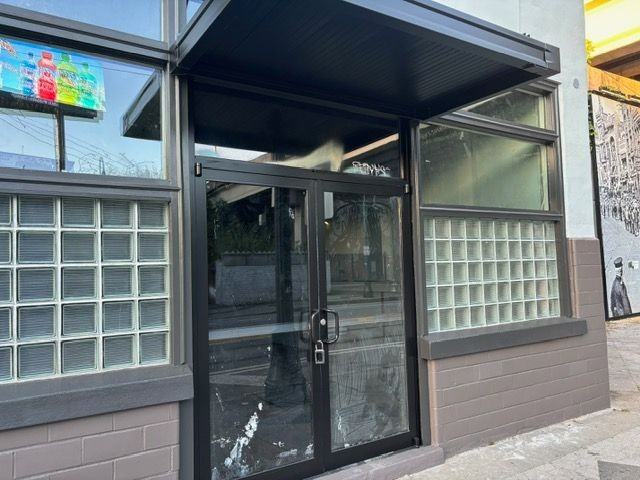 260 Auburn Ave Ne - Photo 2 of 4