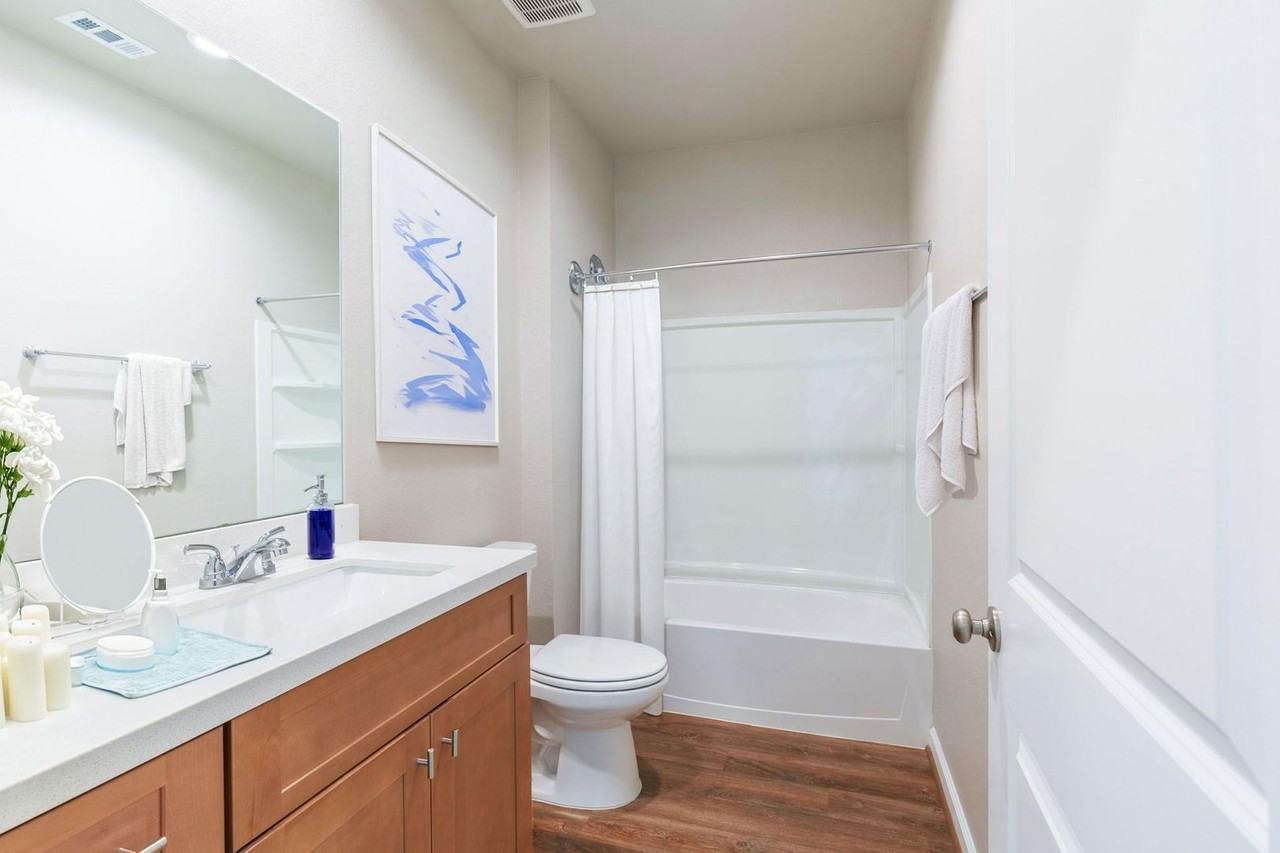 125 125 Park Place Circle - Photo 3 of 24