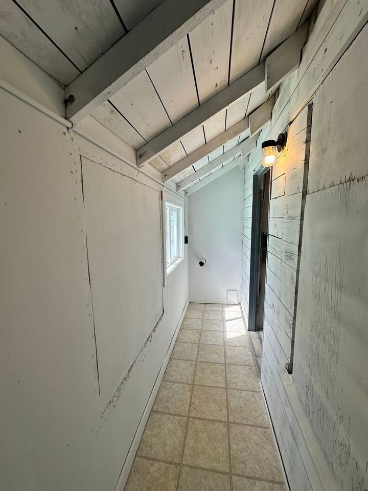 503 S Main St - Photo 5 of 20