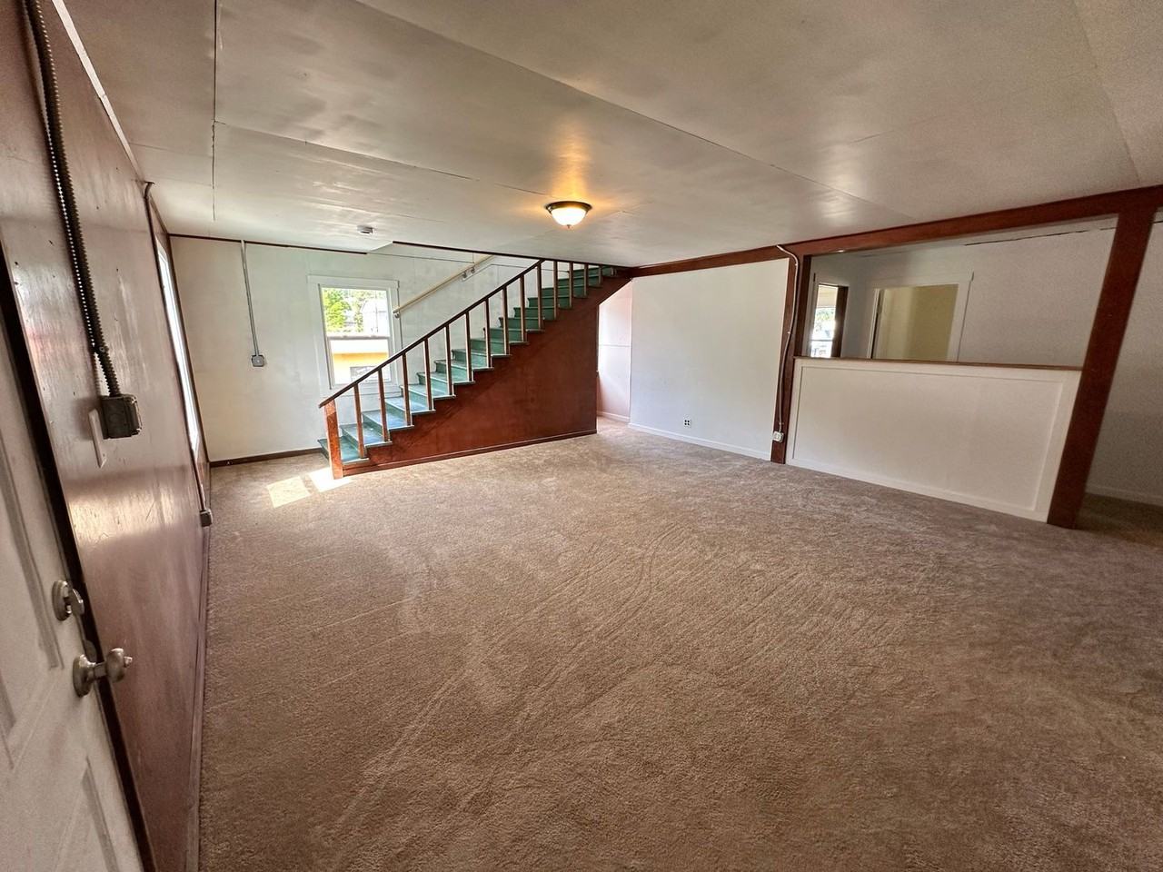 503 S Main St - Photo 7 of 20