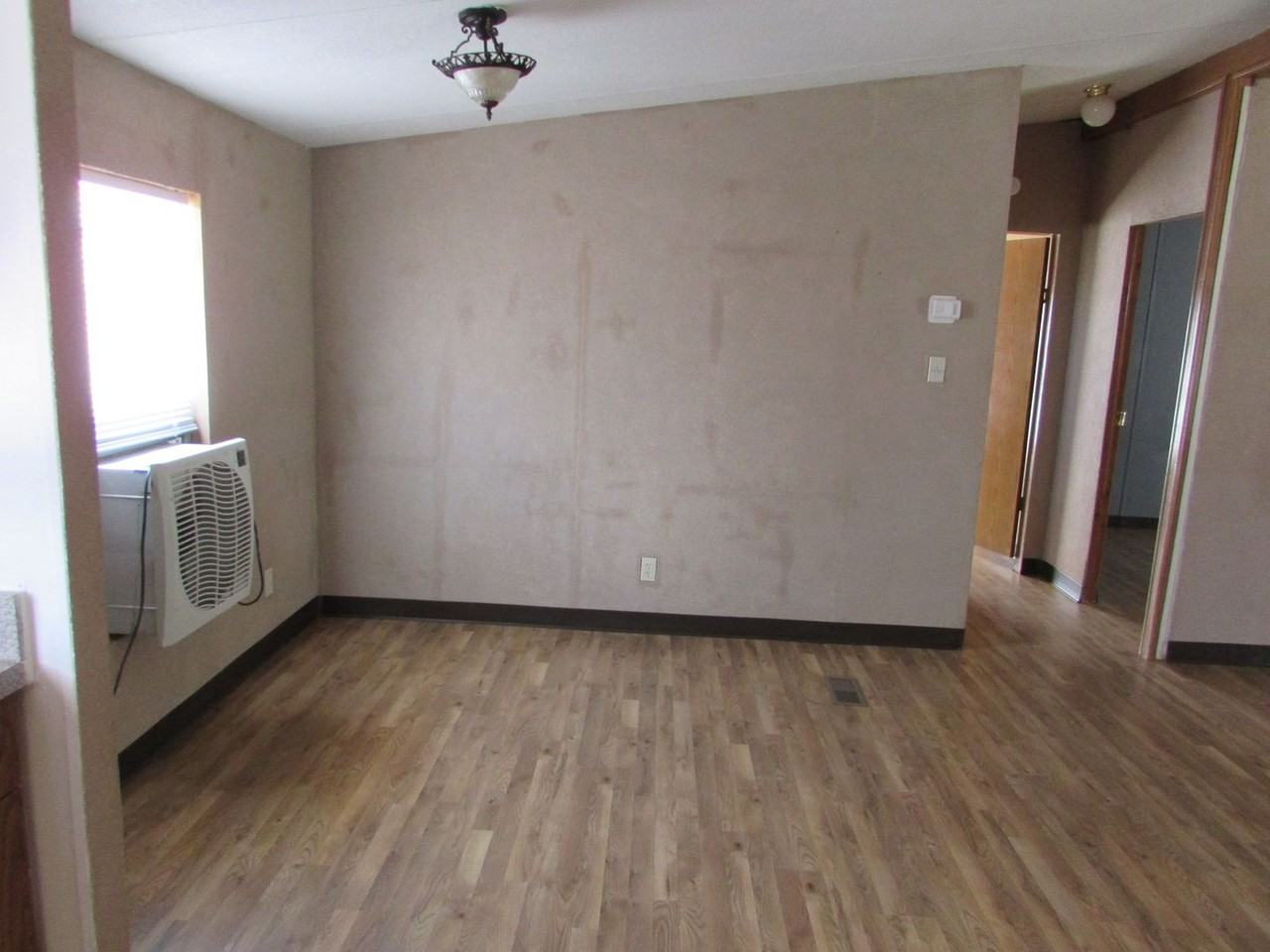 1910 E Birch St - Photo 3 of 17