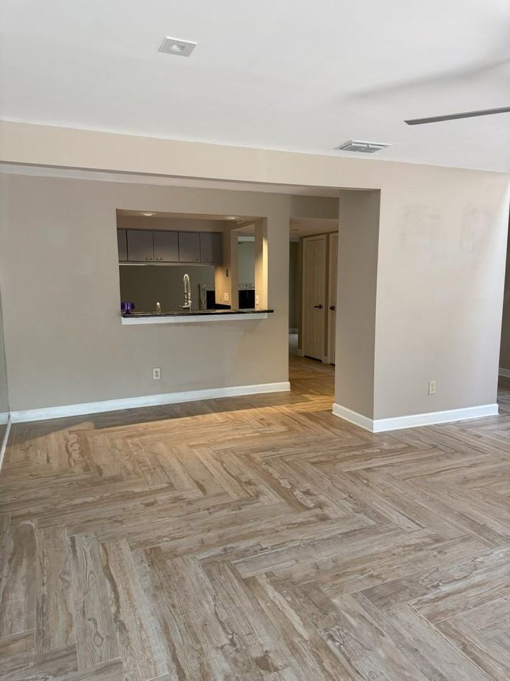 339 Lakeview St #F - Photo 3 of 25