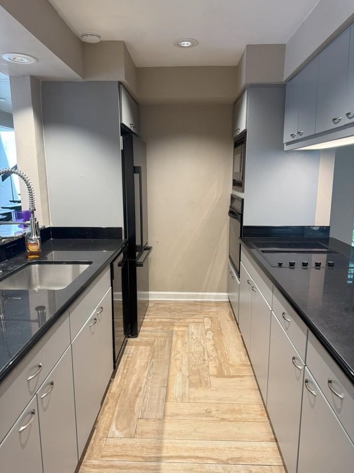 339 Lakeview St #F - Photo 5 of 25