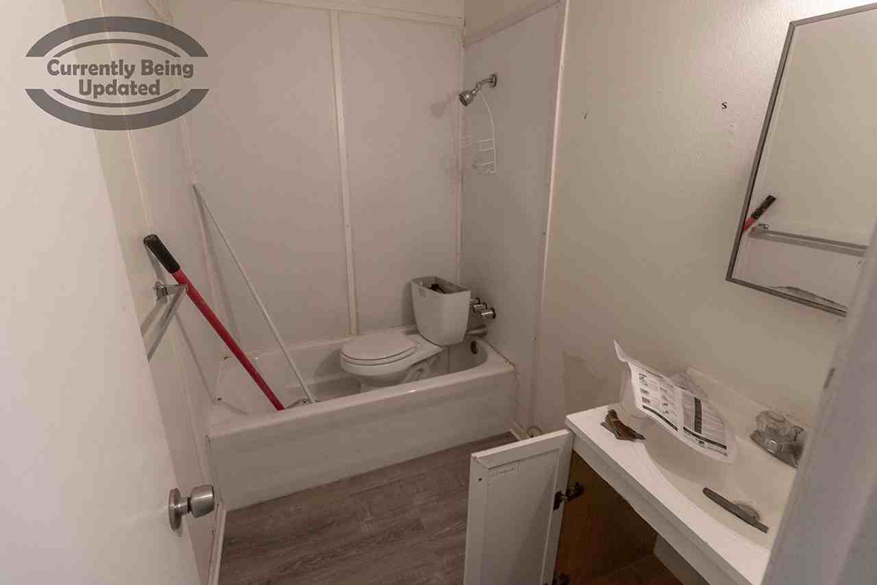 701 W Cunningham Dr #1 - Photo 6 of 13