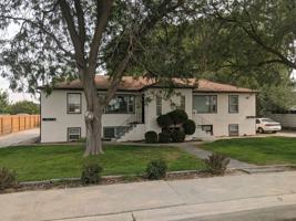 featured image of 712 S Canyon St