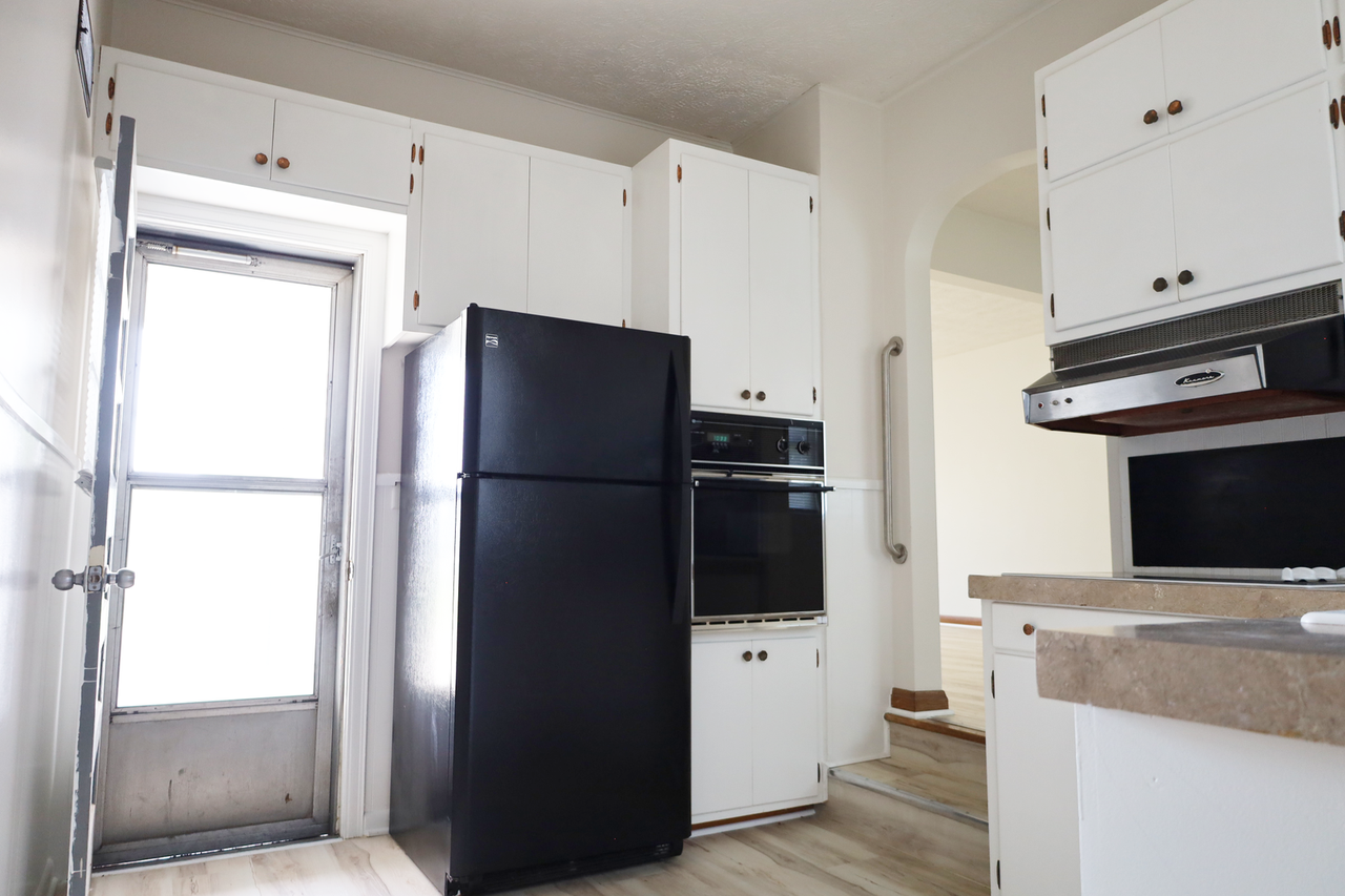 214 S Shady Bend Rd - Photo 7 of 15