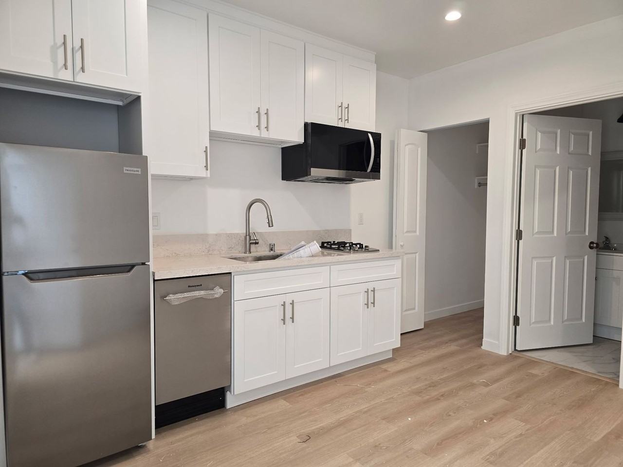 MC 3721 Mentone Properties, LLC - Photo 6 of 12